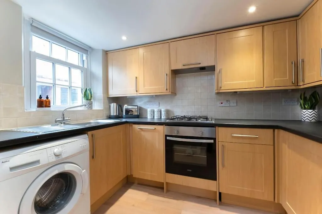 Holiday home Cosy & Peaceful Self Contained Home In Montpellier Cheltenham