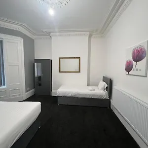 New Modern Private House Location Holiday home Newcastle upon Tyne